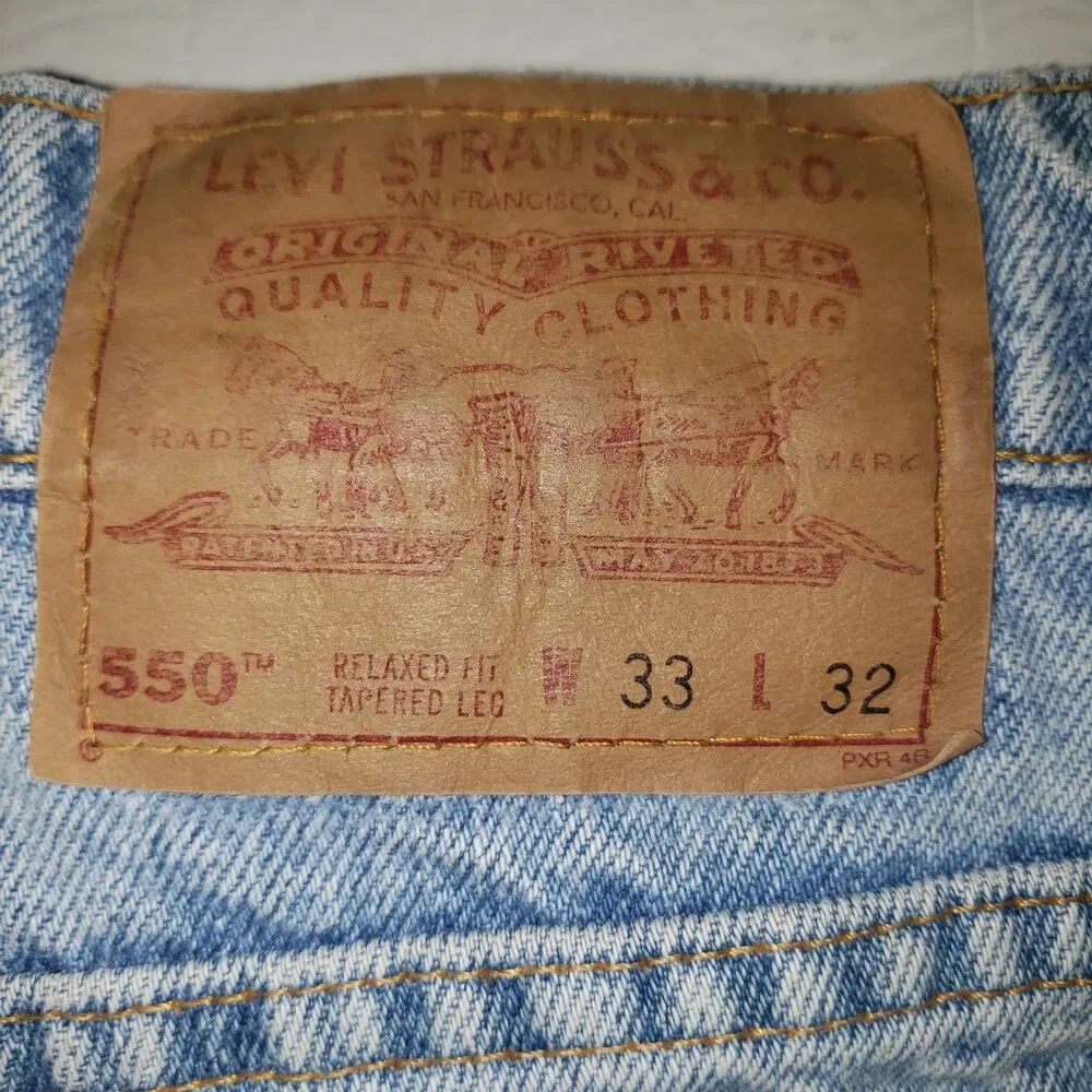 Vintage 90s LEVIS 550 Relaxed Fit Tapered Leg Denim Blue Jeans Mens Size W33 L32